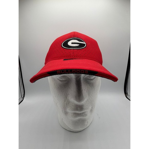 Nike Other - Nike Georgia Bulldogs Hat Red AeroBill Legacy91 Dri-Fit Adjustable Football Cap